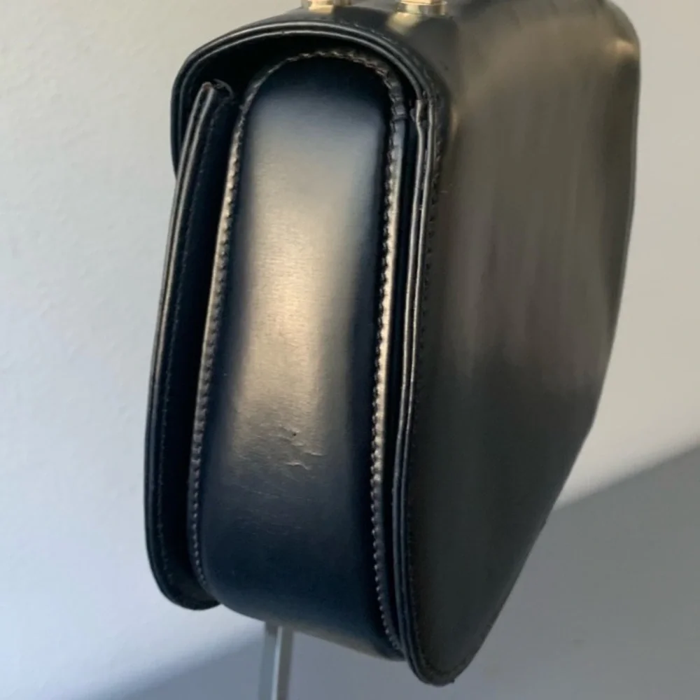 (41) GUCCI 60s RARE Tiger Bag